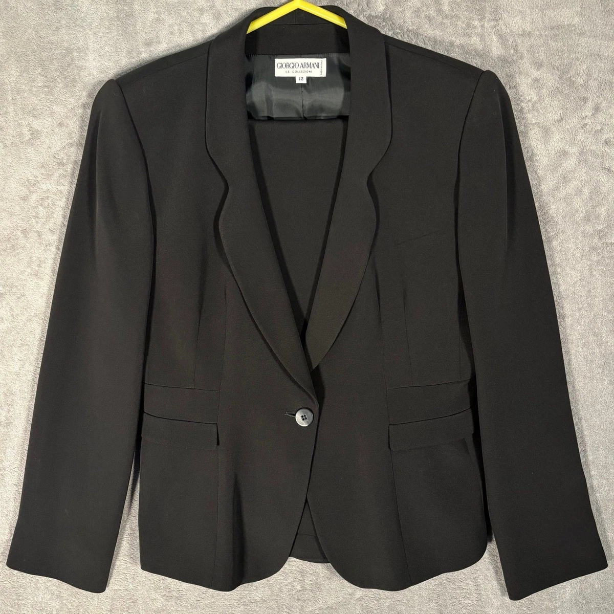 Giorgio Armani Le Collezioni In Women's Suits & Blazers for sale