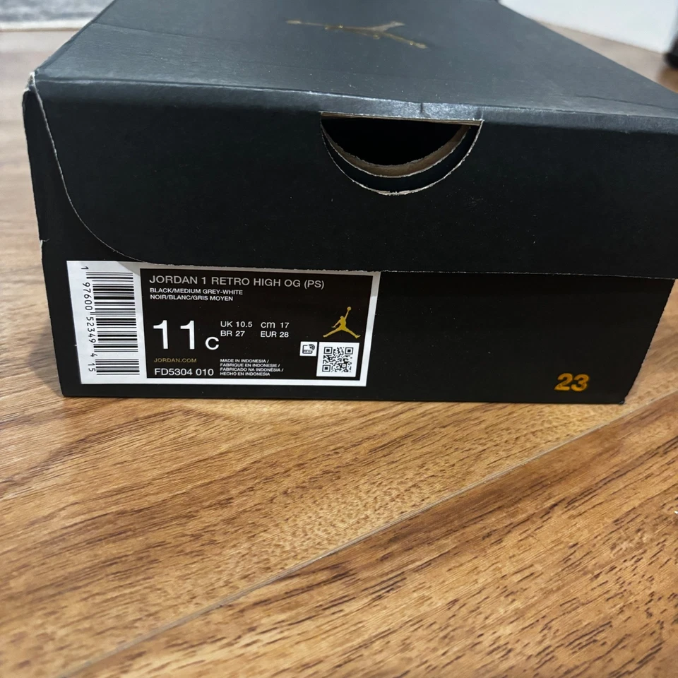 Air Jordan 1 Retro Alto OG “Shadow” (PS) – Negro/Gris Medio/Blanco – Talla 11C – Foto 2 de 4