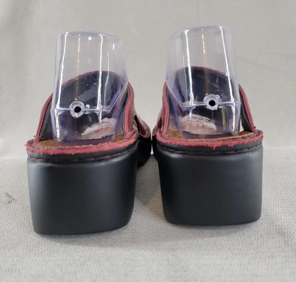 Sandálias femininas Naot Rome 41 EUA 10 couro vermelho vinho slides cunha slip on conforto - Imagem 3 de 4