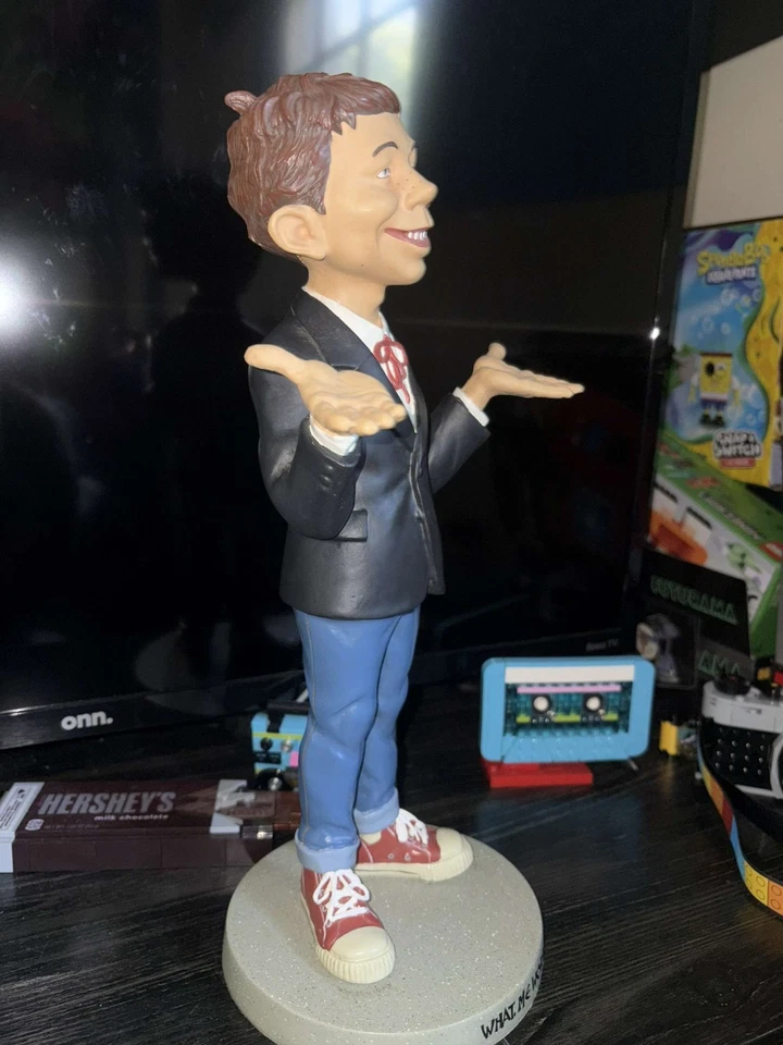 Vintage Mad Magazine Statue Alfred E Neuman 14 Inches Resin What Me Worry 1999 - Image 2 of 4