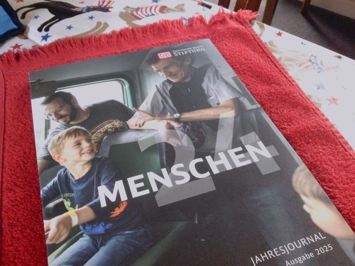 SWITZERLAND MAGAZINE - Picture 3 of 3