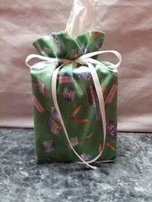 Beauty Shop brush comb shampoo cotton fabric handmade, square tissue box cover