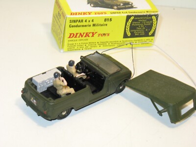Ancien RENAULT 4L SIMPAR MILITAIRE DINKY TOYS REF 25C