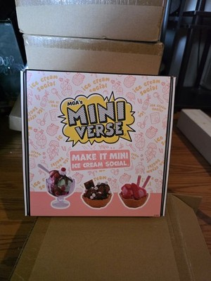 Miniverse BTR Rare ICE CREAM SOCIAL Playset