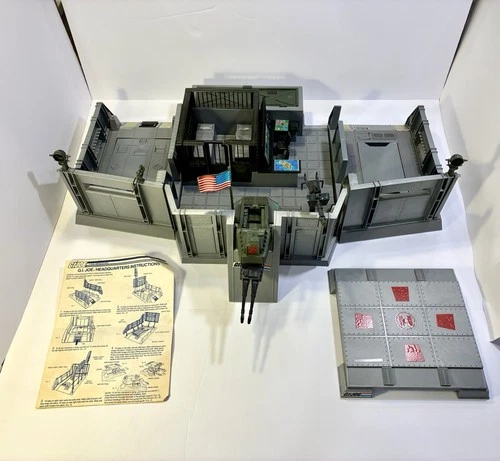 Hasbro G.I. Joe Headquarters Command Center 1983 Vintage Playset READ