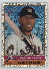 2025 Topps Heritage Chrome Silver Sparkle Refractor Pedro Leon León #271 0g9