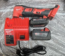 Milwaukee 2626-20 M18 18V Cordless Oscillating Multi-Tool + 2 batteries +charger