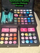 Makeup Case Set: Eyeshadow Blush Lip Gloss Brushes Cream Eyeliner Multicolor
