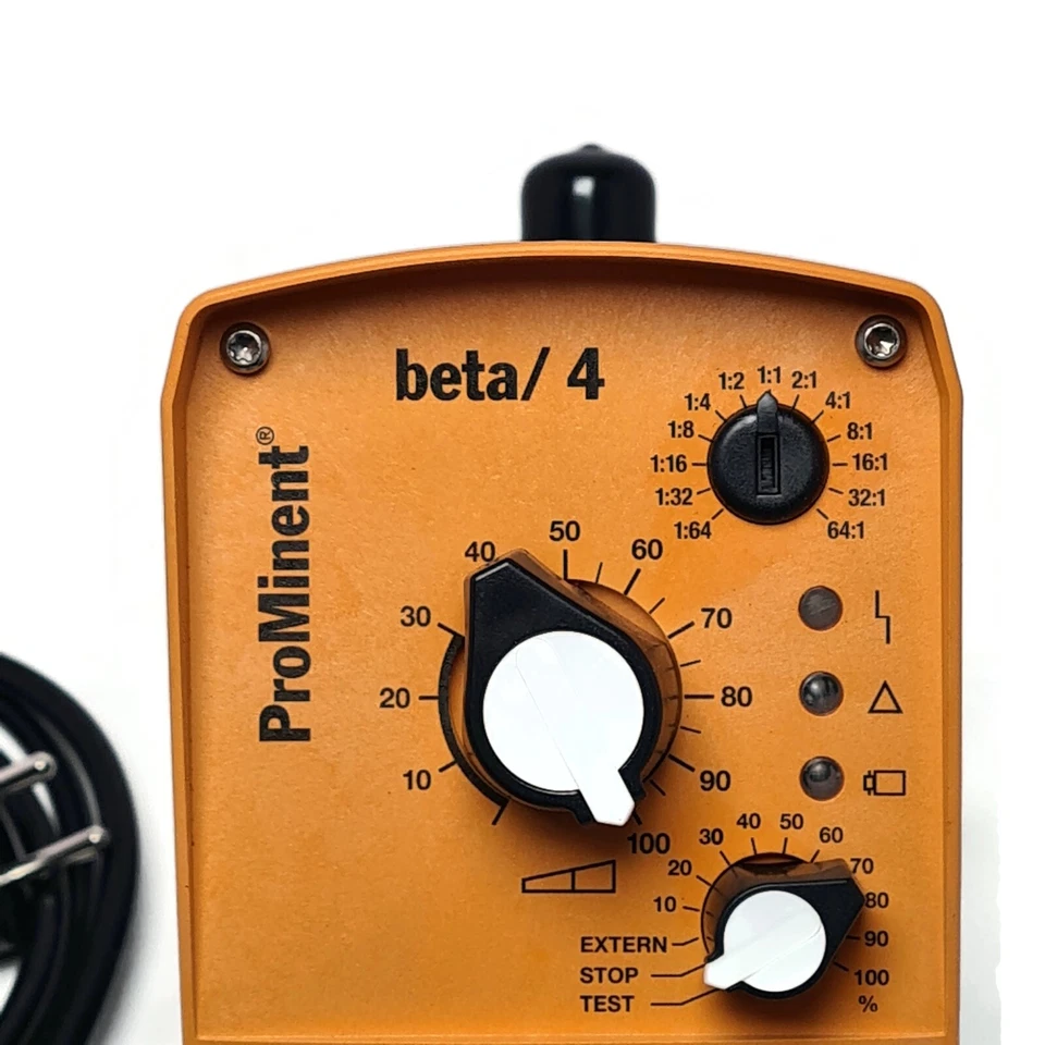 Bomba dosificadora de solenoide beta/4 ProMinent. N.º de parte: BT4B1602PPT2000UA010000 Foto 3 de 4