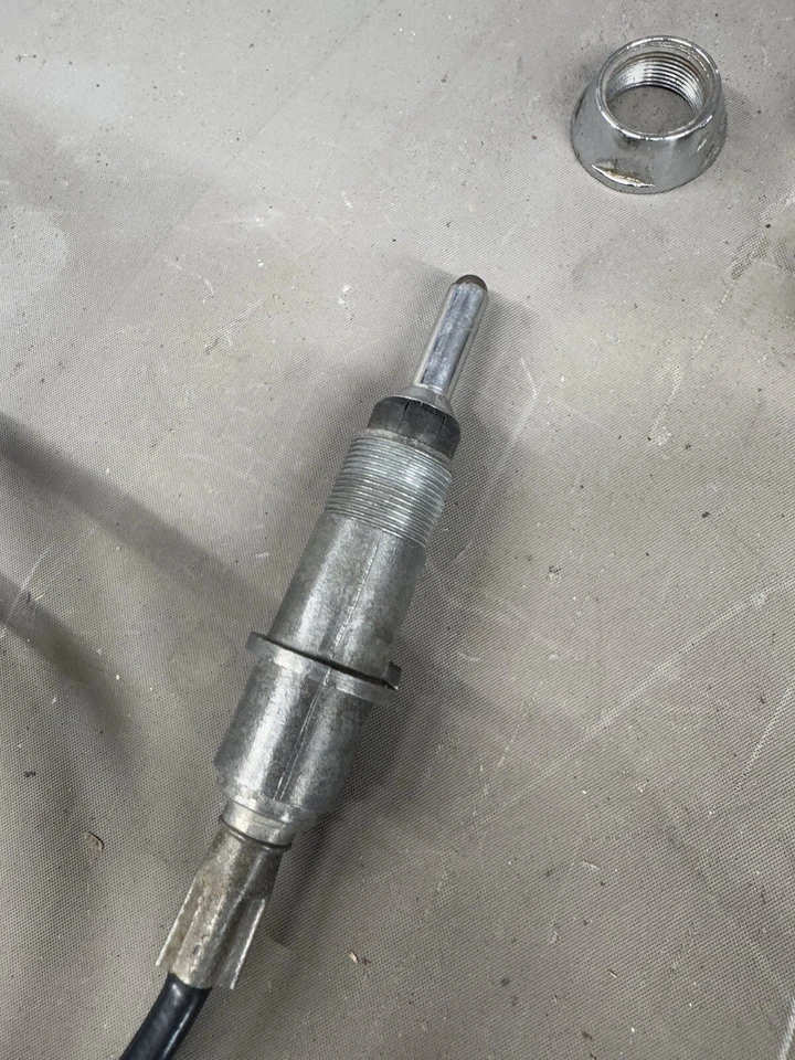 Ford Fairlane Galaxie 1963 1964 guardabarros antena de radio base tuerca bisel de ajuste Meteor Foto 3 de 4