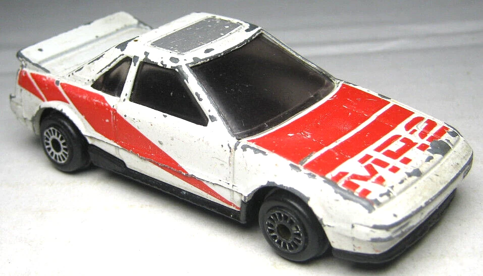 Coche de colección 1986 Zylmex Zee Toys D81 Toyota MR 2 blanco y rojo fundido a presión 1:64 2 7/8" Foto 2 de 4