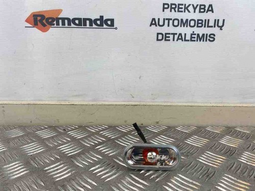 VW TRANSPORTER V T5 Furgon Kotflügelblinker vorne rechts 7H0949117 31580677