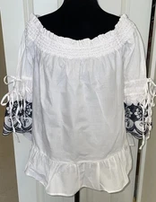 Crown & Ivy White Cotton Peasant Blouse Size L Black Embroidery Smocked Neck
