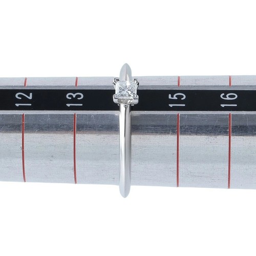 Auténtico anillo solitario de diamantes talla princesa Tiffany & Co. Pt950 0,19 quilates US6,75 usado - Imagen 7 de 7