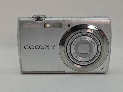Nikon ニコン COOLPIX S220 デジカメ シルバー Amazon | Nikon デジタルカメラ COOLPIX (クールピクス) S220 ソフト
