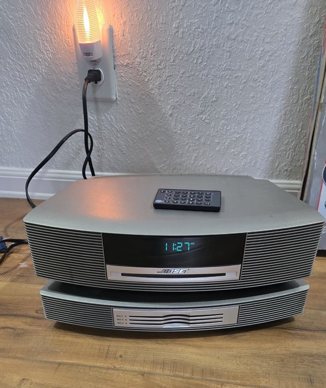 Bose Wave Music System CD AM/FM W/ 3 CD Changer & Remote Control READ DESC
