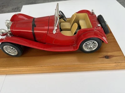 1.18 MATCHBOX, JAGUAR, SS100, RED, DIE CAST MODEL, LESNEY, VINTAGE - Image 1 of 4