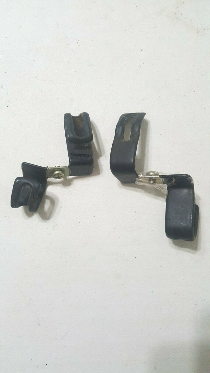 その他 job Suzuki GS450 550 650 850 Headlight Clamp 36651-34410 Lot Of 2