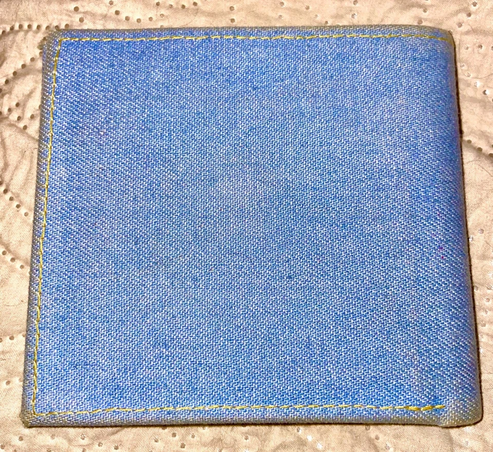 Carteira jeans vintage bordada com flores de tulipa tem porta-moedas de pressão fofa! - Imagem 2 de 4