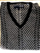 New NWT Mens Pringle L V-Neck Black Grey Sweater Retails For 90.00