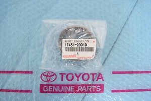 Toyota 17451 0r010