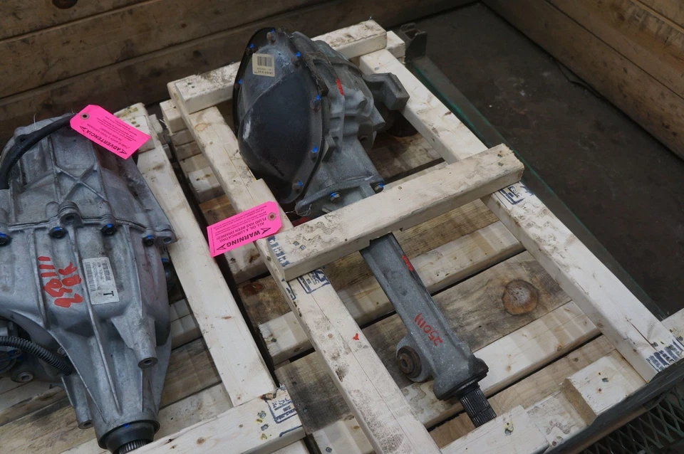 5.0l Awd Front Axle Differential Carrier CL3Z3010A Ford F150 Shelby P552 09-17 Foto 3 de 4