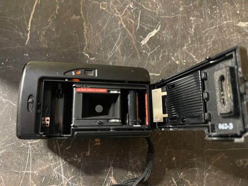 VINTAGE POLAROID 35MM ONE FILM AF POINT SHOOT CAMERA-MINT! Tested - Picture 3 of 3