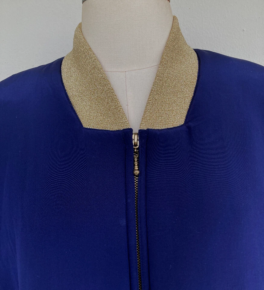 Chaqueta bordada August Silk para mujer talla pequeña azul vintage años 90 Foto 3 de 4