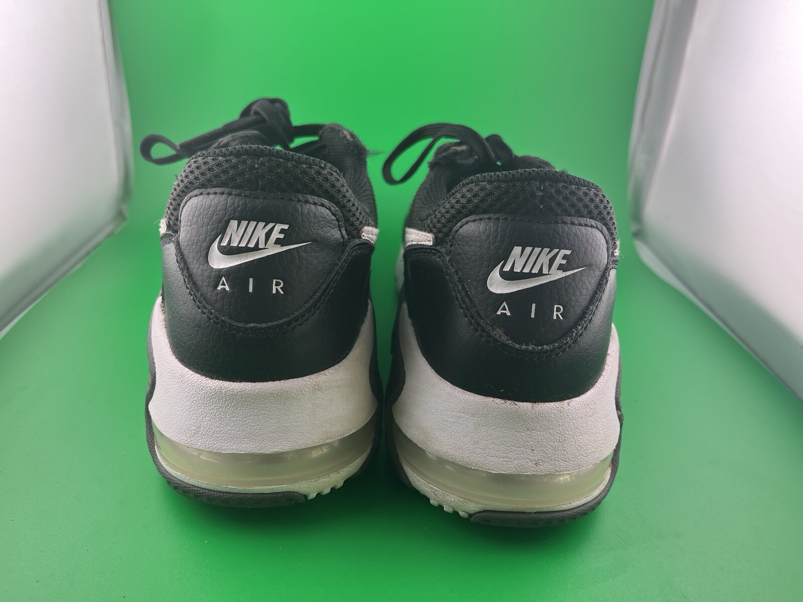 USED Size 8.5 - Woman’s Nike Air Max Excee Black - image 4