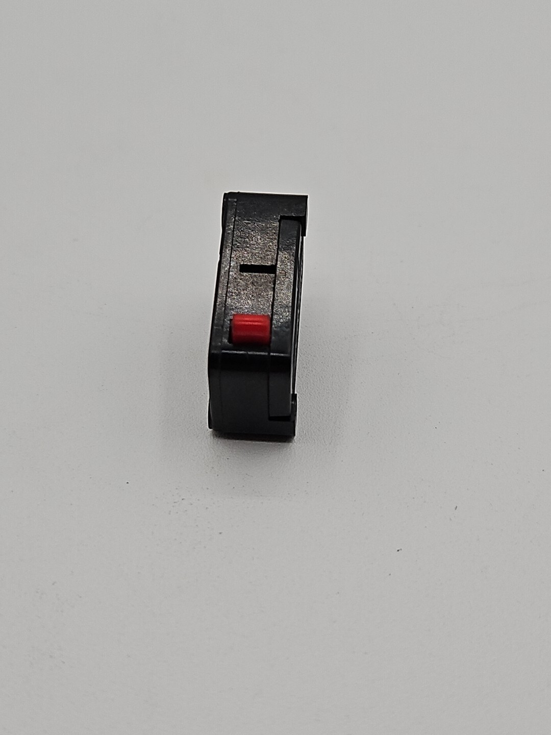 ROLLS ROYCE & BENTLEY MICRO SWITCH (UD17968)