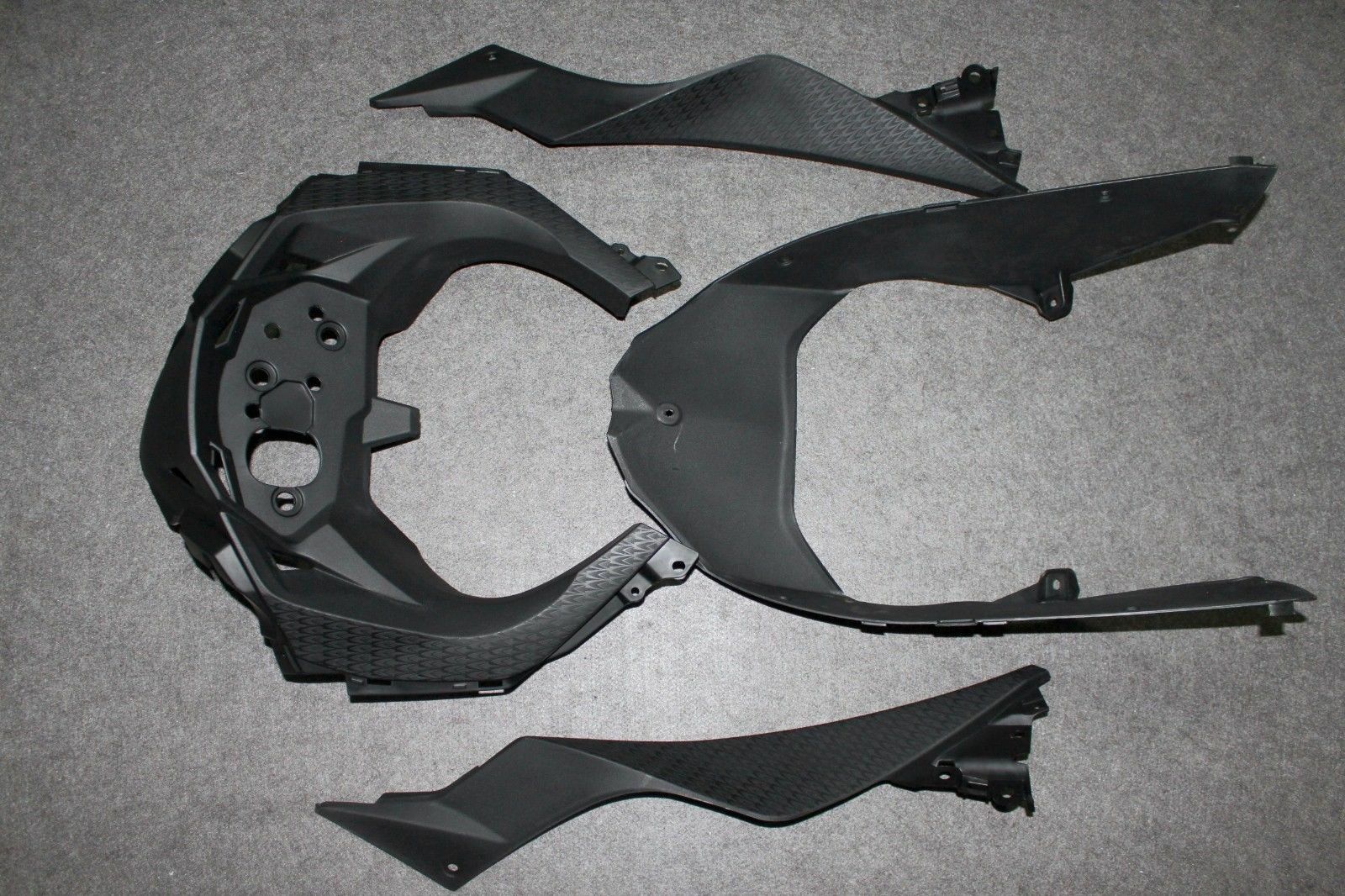 For Kawasaki Ninja 300 2013-2017 EX300 Unpainted ABS Injection Mold Fairing Kit