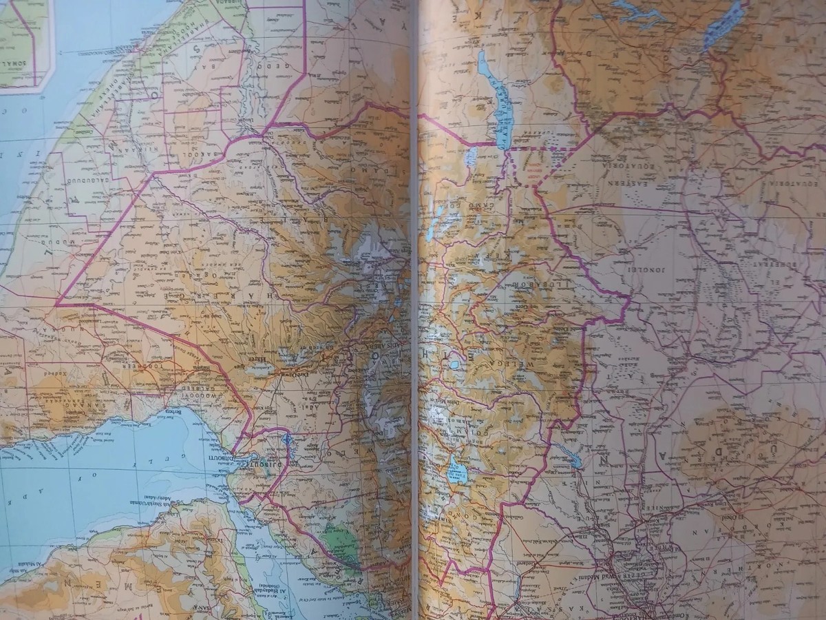The Times ATLAS of WORLD 地図 Times Comprehensive Atlas of the World: Times UK