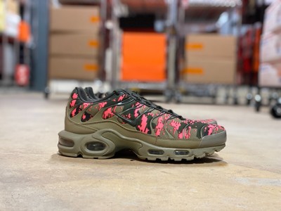 Nike Air Max Plus Tn Digi Camo Mens Shoes Olive Green Pink AJ4858-200 NEW Multi | eBay