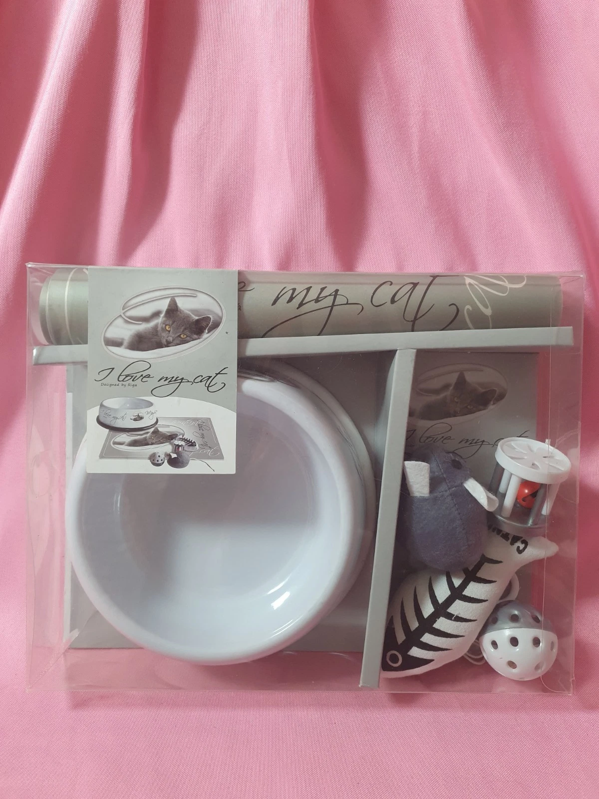 Cat box
