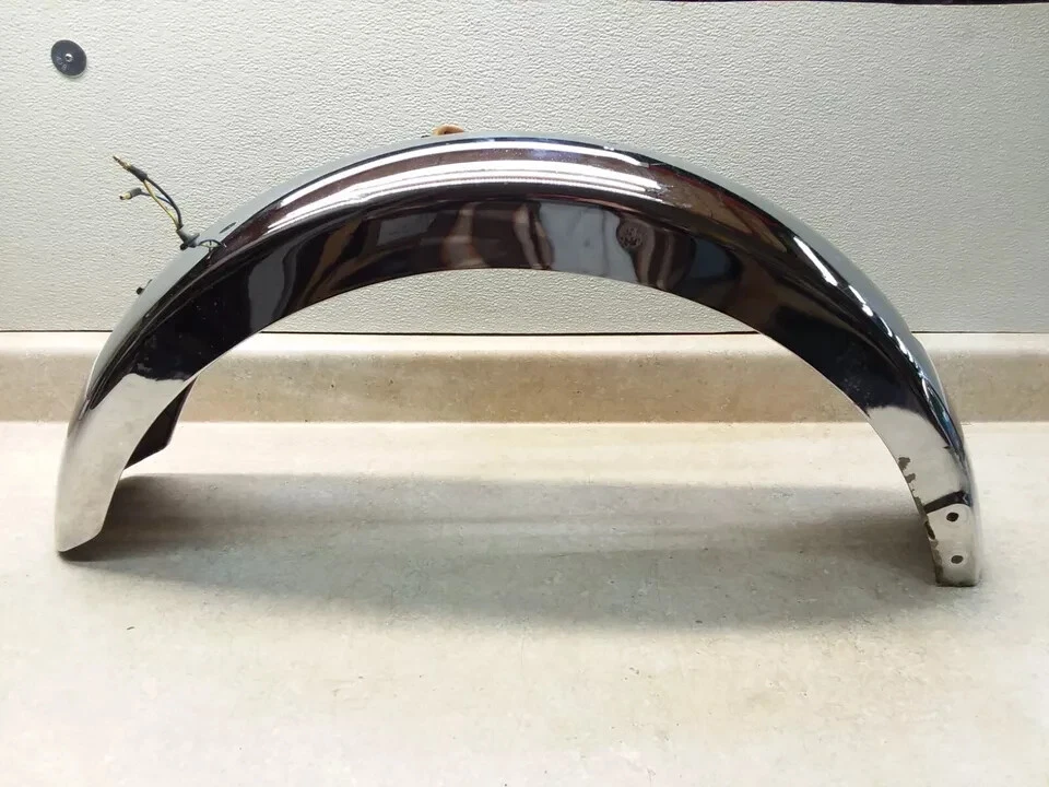 De colección 1970 Yamaha XS1 650 guardabarros trasero cromado luz trasera cable PJ-14 Foto 2 de 4