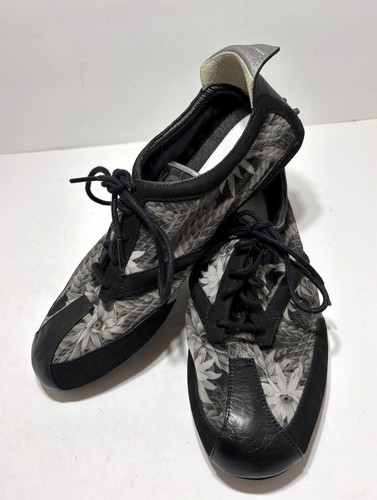 NEW, Y3 YOHJI YAMAMOTO MESH FLORAL PRINT SNEAKERS, 8 8.5, $325 - Picture 3 of 14
