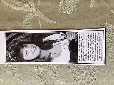 a2a ephemera 1981 picture regine usinger nackenheim wine queen germany 