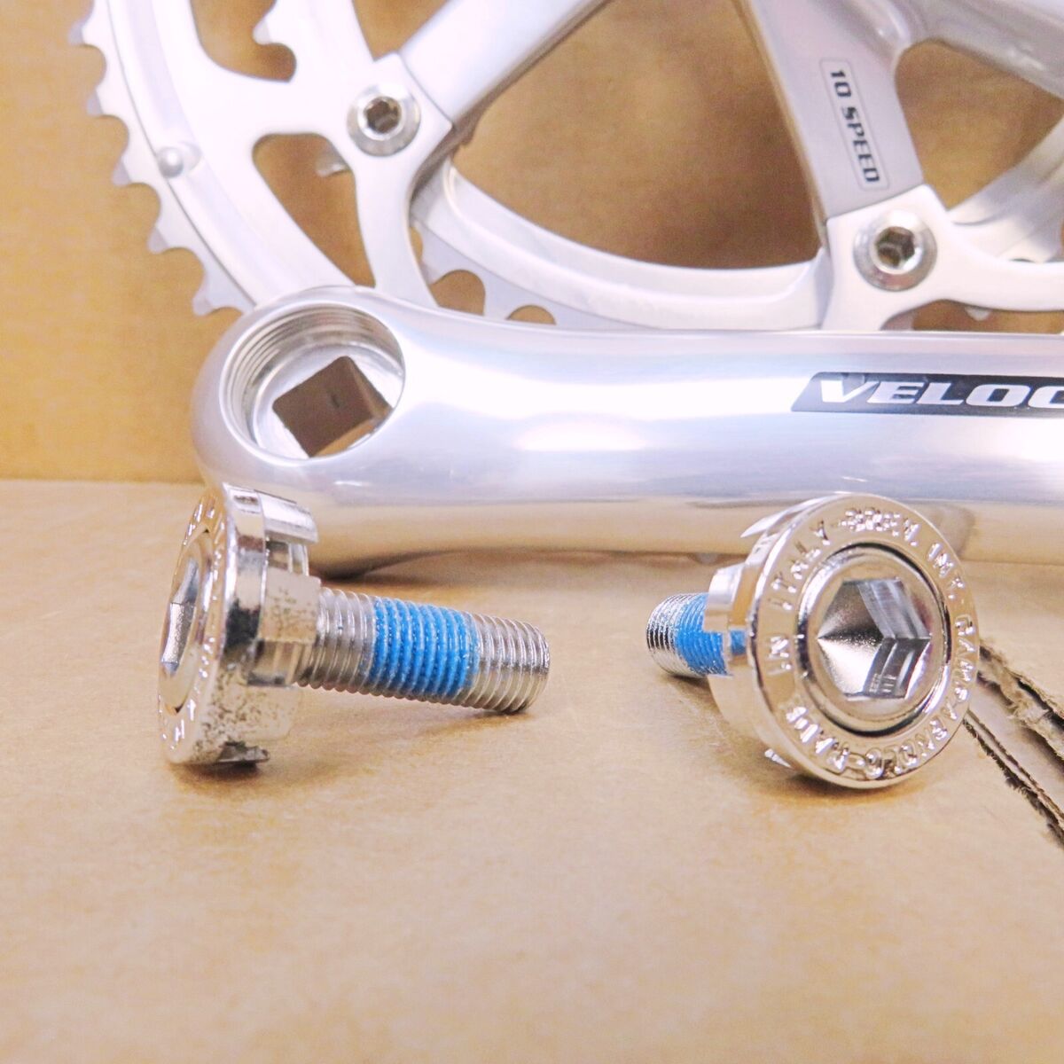 New-Old-Stock Campagnolo Veloce (172.5 mm) Crankset with New-Old-Stock Campagnolo Veloce (172.5 mm) Crankset with