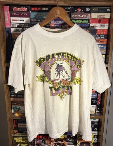 90s Grateful Dead Concert Tour Rock Band Jerry 1990s vintage concert t-shirt, vintage, single stitch, B+ condition