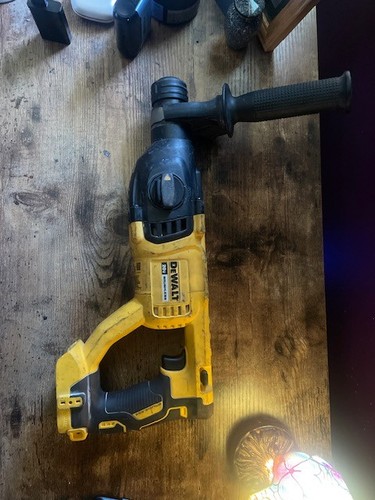 DEWALT 20V MAX XR Brushless 1 in. D-Handle Rotary Hammer (model DCH133)