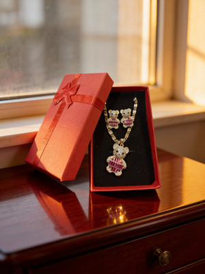 Beautiful Teddy Bear Jewelry Set   Gold Filled 14K   Fuchsia  Stones, zirconia