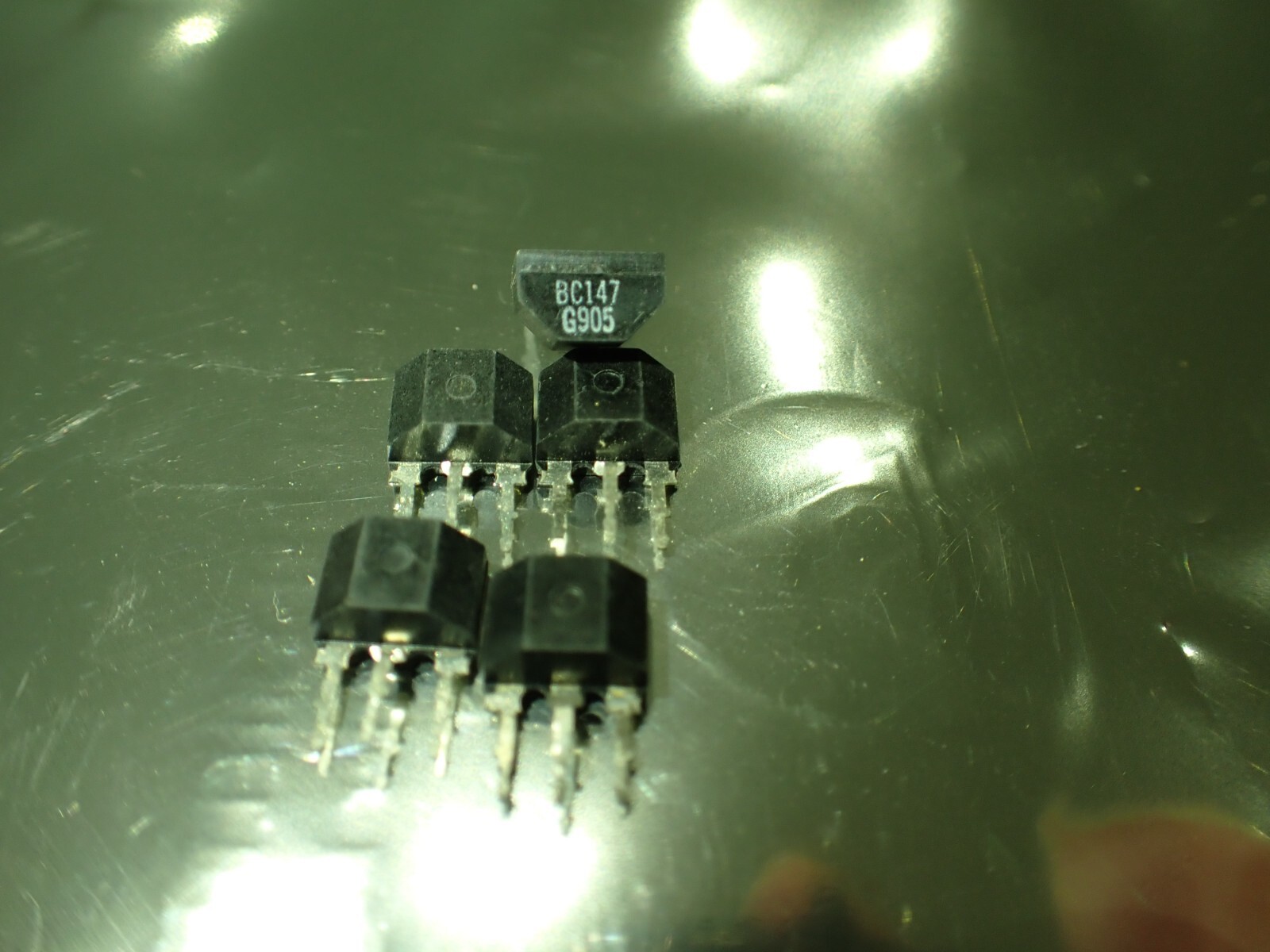 5 x BC147 MULLARD / PHILIPS NPN SILICON TRANSISTORS SOT25 UKINSTOCK eBay