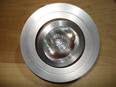 NEW  Tria 111274 Einbauleuchte  für Halogen oder LED  neu !