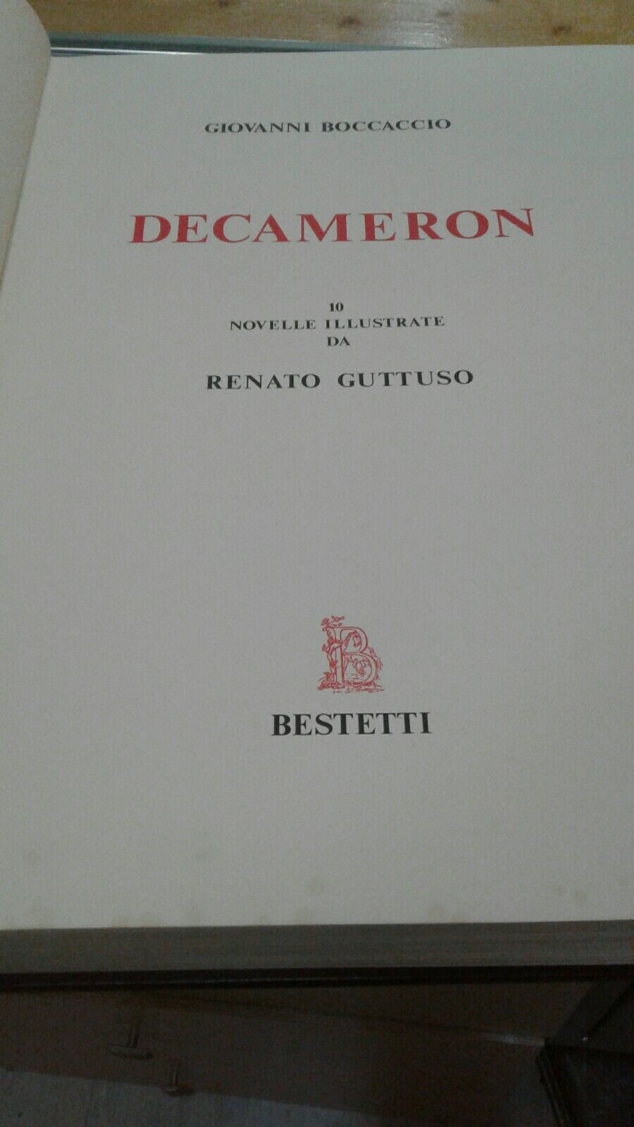 Foto 11 di 12