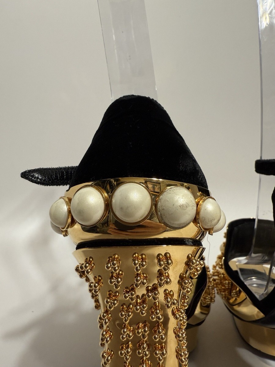Vtg Alexander McQueen AW2013 Gold Metal Velvet Pearl Heels  display picture 2