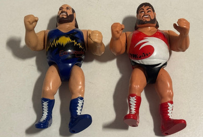 Hasbro WWE Wrestling Tag Team Figuren Serie 4 Natural Disasters Earthquake + Typ