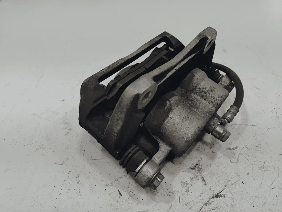 Pinza de freno delantera izquierda del lado del conductor Acura MDX 2014-2020 OEM Foto 2 de 4