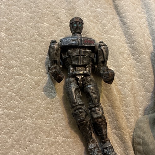 2011 Jakks Pacific Real Steel Atom The Junkyard Bot Punching Action Figure 7"in