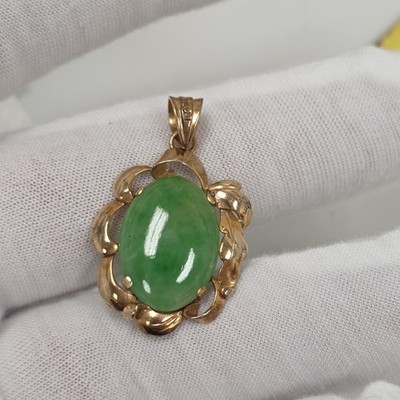 Wunderschöner Vintage Anhänger 585 14K Gelbgold & grüne Jade