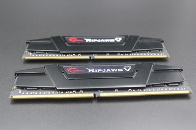 G.SKILL Ripjaws V 32GB (2 x 16GB) DDR4 3200 CL 16 Desktop Memory Kit of 2